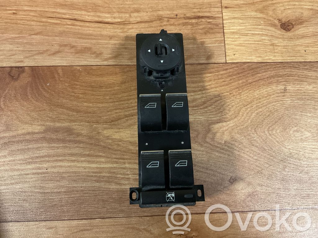 Ford Focus Electric window control switch 