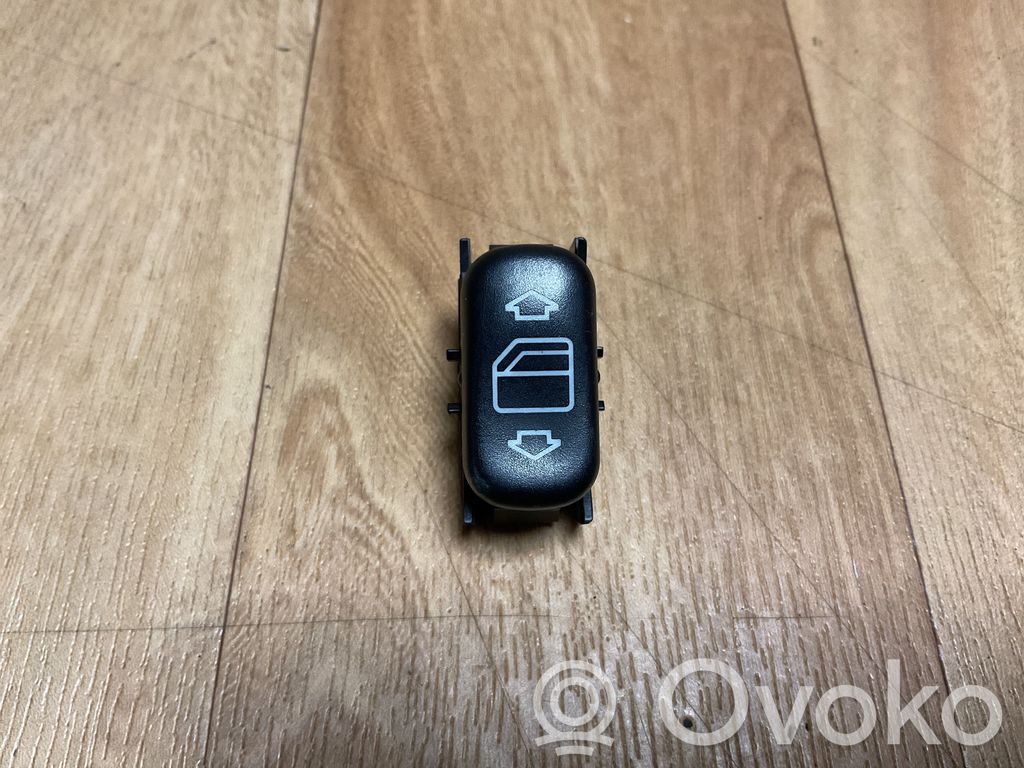 Mercedes-Benz A W168 Electric window control switch 