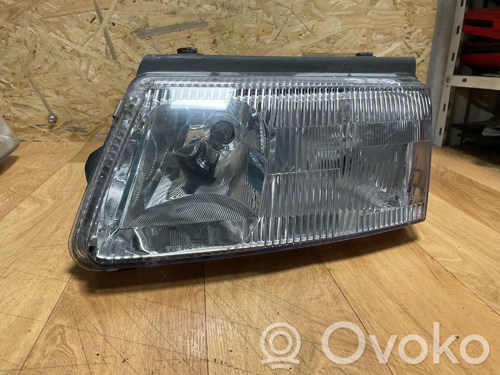 Volkswagen PASSAT B5 Scheinwerfer 