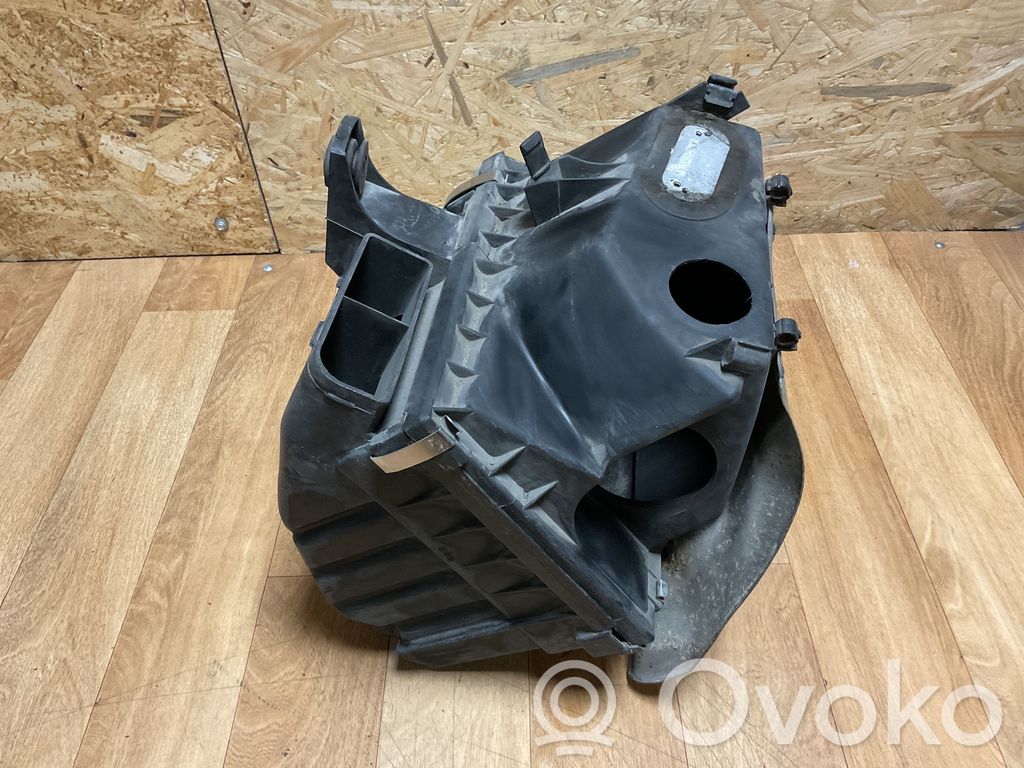 Volkswagen PASSAT B5 Luftfilterkasten 