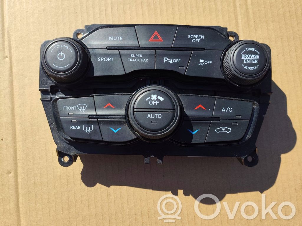 Dodge Challenger Climate control unit 