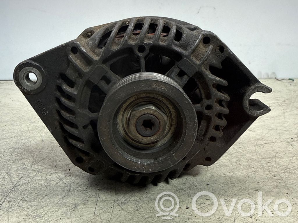 Peugeot 405 Alternador 
