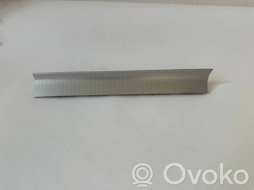 Volvo XC40 Dashboard center trim panel 