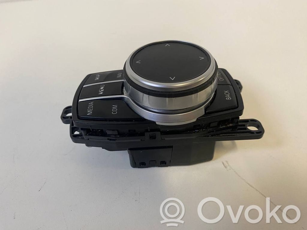 Head unit multimedia control   9866964,6582986696402,986696402