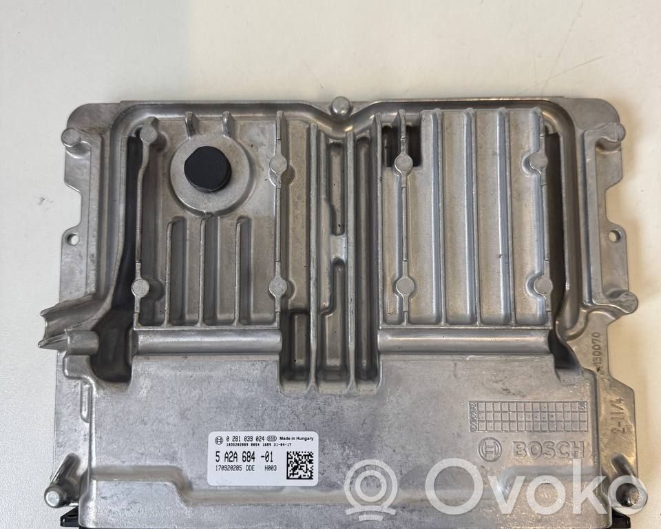 BMW 1 F40 Engine control unit/module ECU 
