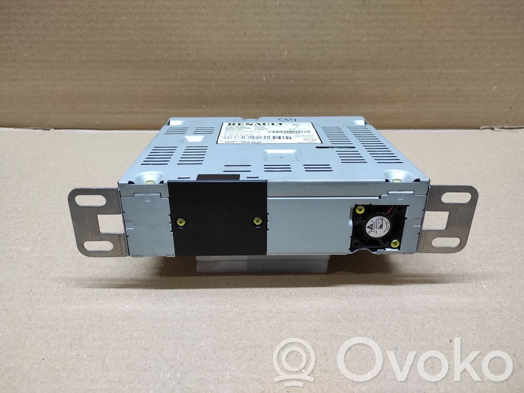 Panel / Radioodtwarzacz CD/DVD/GPS   281158891R,603407299,1158891R,20160303,31158891F