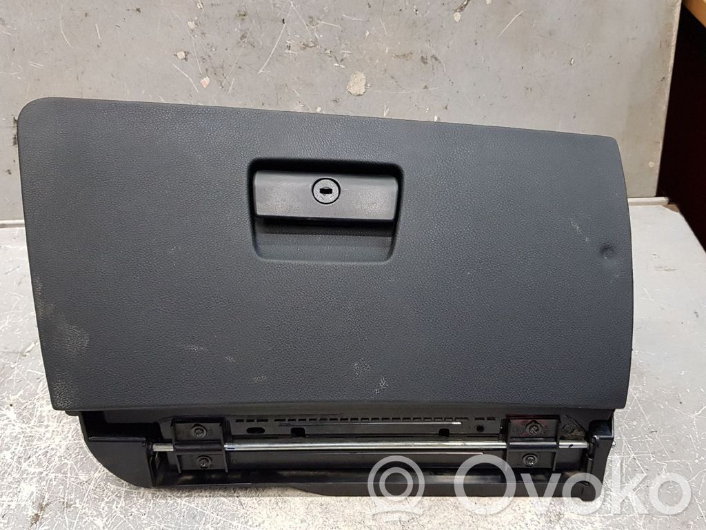BMW 3 E90 E91 Handschuhfach 