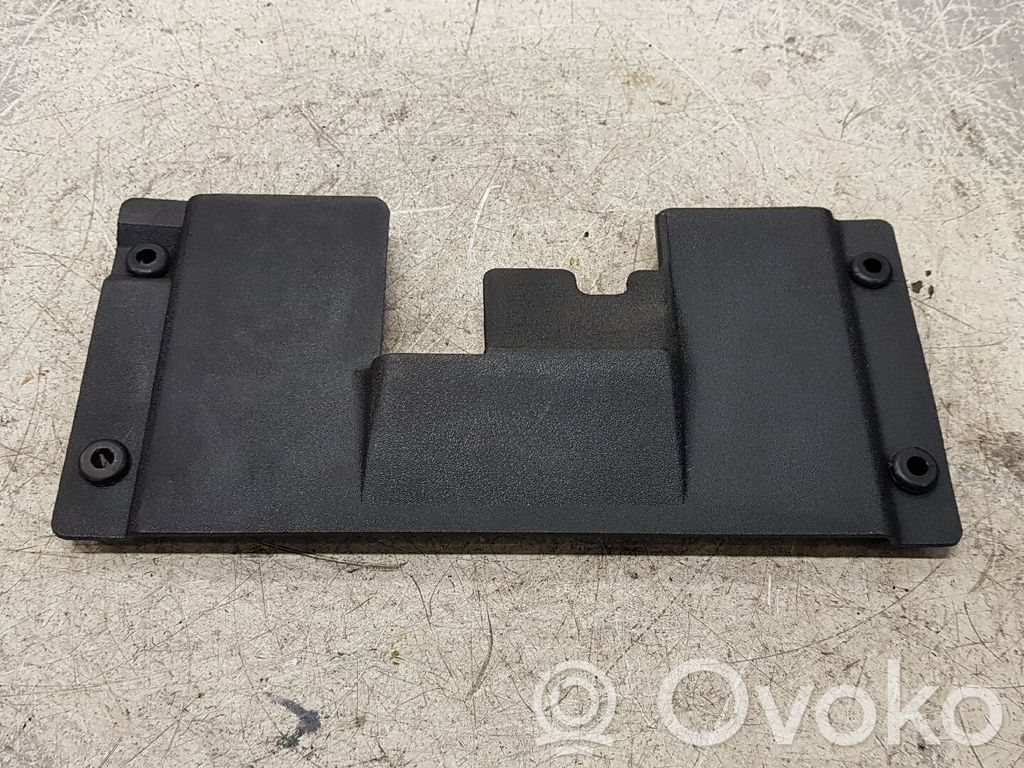 Tailgate/boot lid cover trim