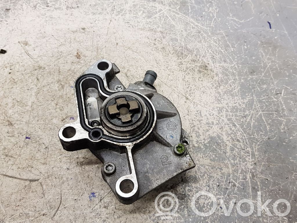 Volkswagen Golf IV Alipainepumppu 