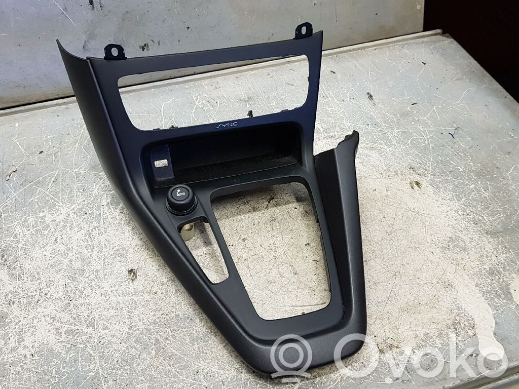Ford Focus Dashboard center trim panel 