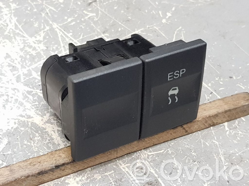 Ford Mondeo Mk III ESP (stability program) switch 