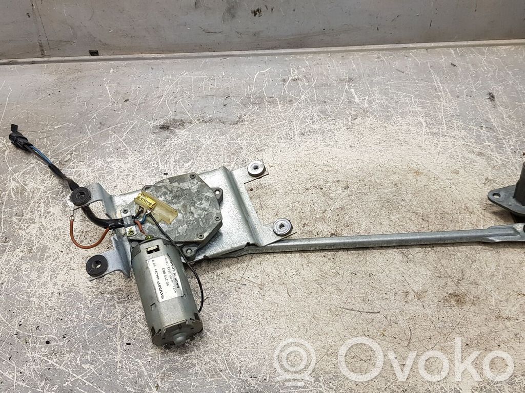 Opel Calibra Silniczek wycieraczki szyby tylnej 