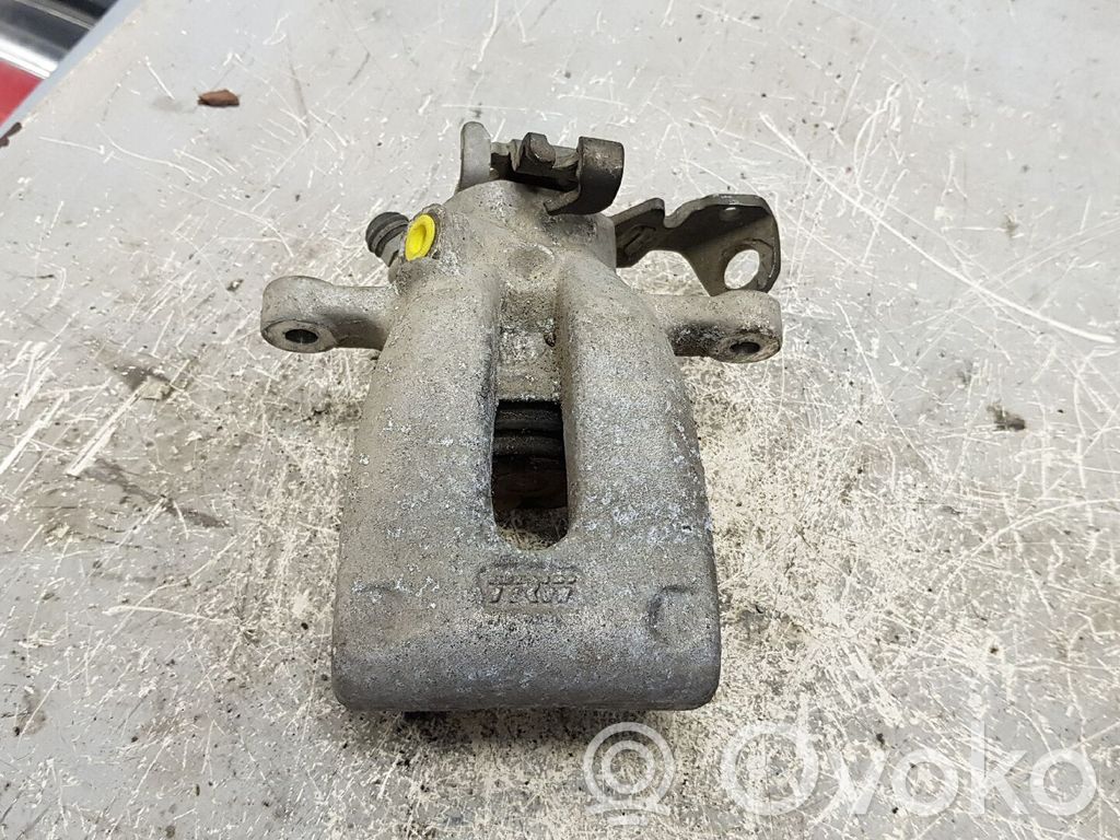 Opel Zafira B Caliper del freno trasero 