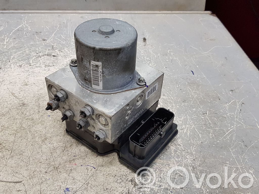 Volkswagen PASSAT CC Bomba de ABS 