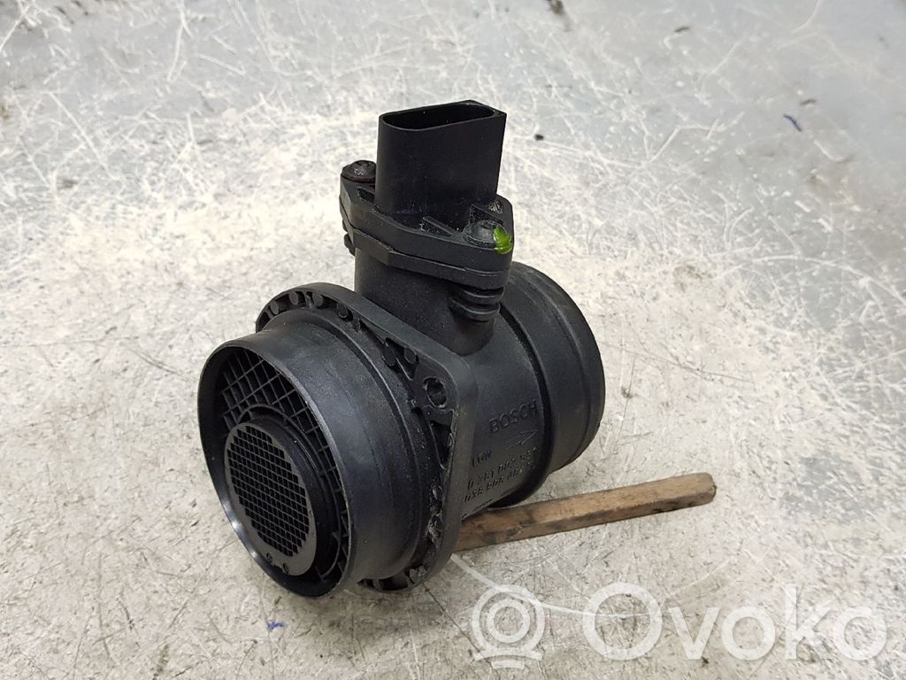 Volkswagen Polo IV 9N3 Przepływomierz masowy powietrza MAF 