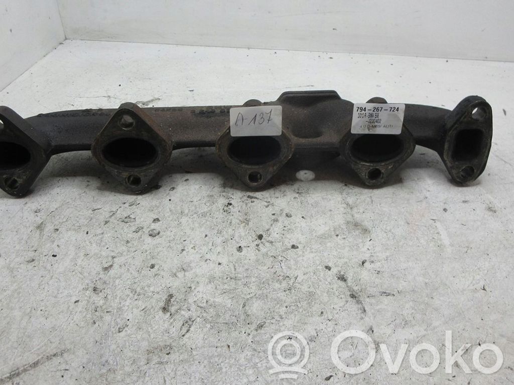 Exhaust manifold   2248574D