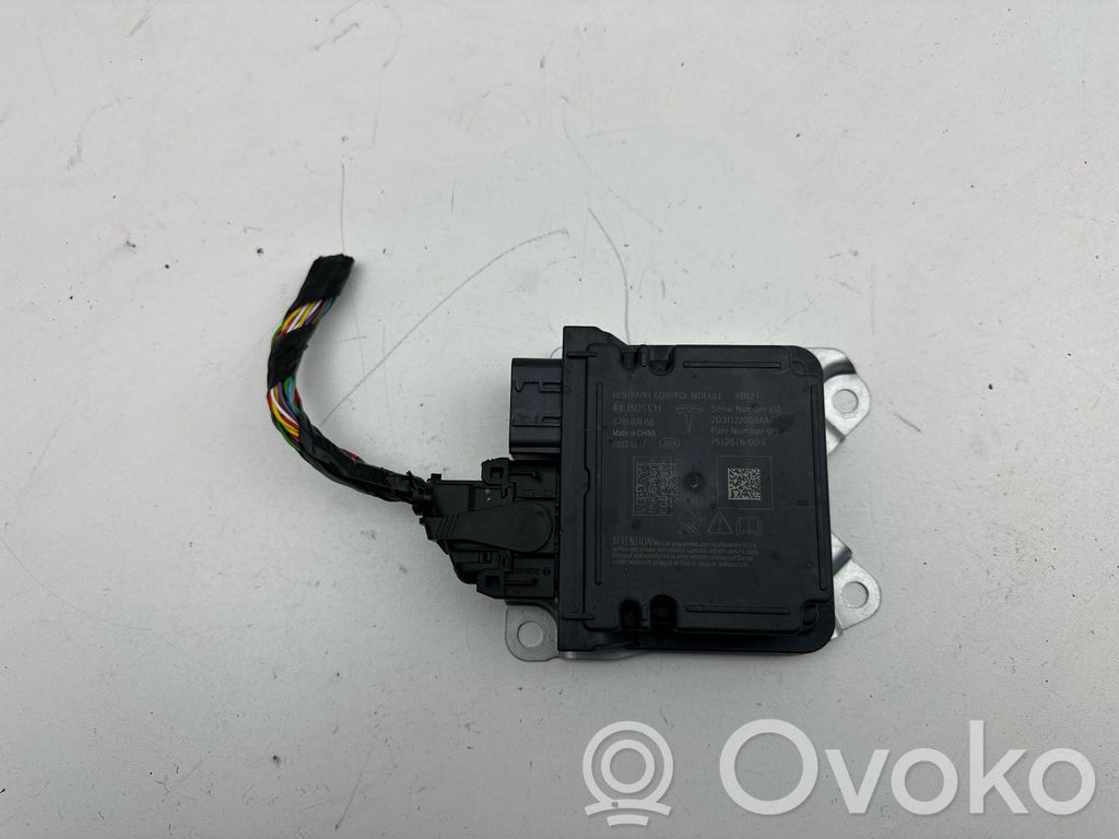Tesla Model Y Airbag control unit/module 