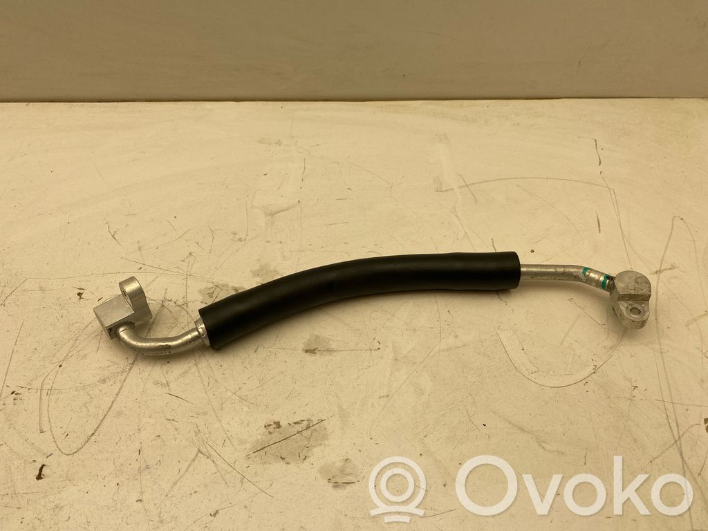 Volvo EX30 Ilmastointilaitteen putki (A/C) 