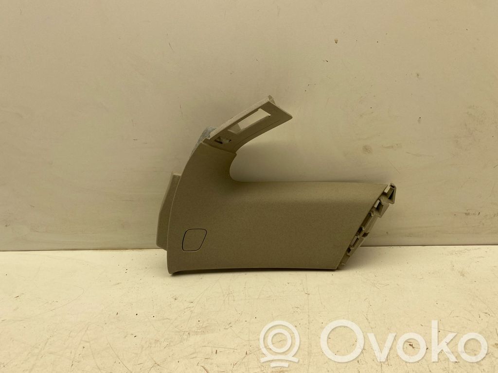 Osłona środkowa słupka / C   39157355,11E4018