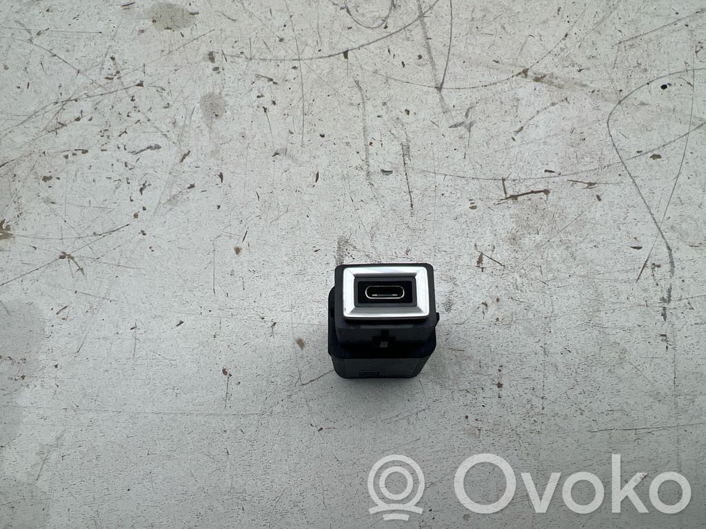 USB socket connector   98313506DX,PLP0303072