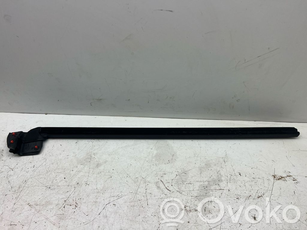 Tesla Model Y Ornament geam ușă față 