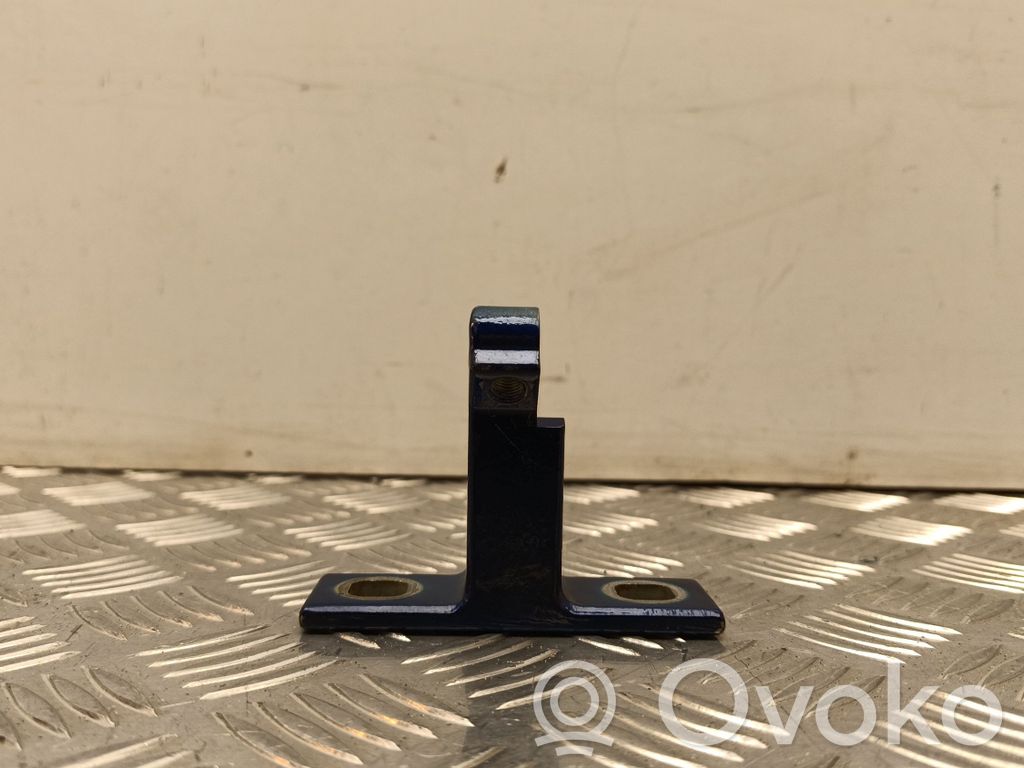 Tesla Model Y Bisagra inferior de la puerta trasera 