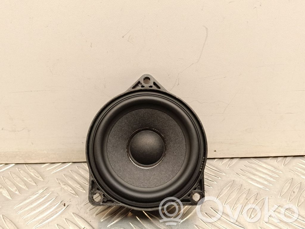 Tesla Model Y Panel speaker 