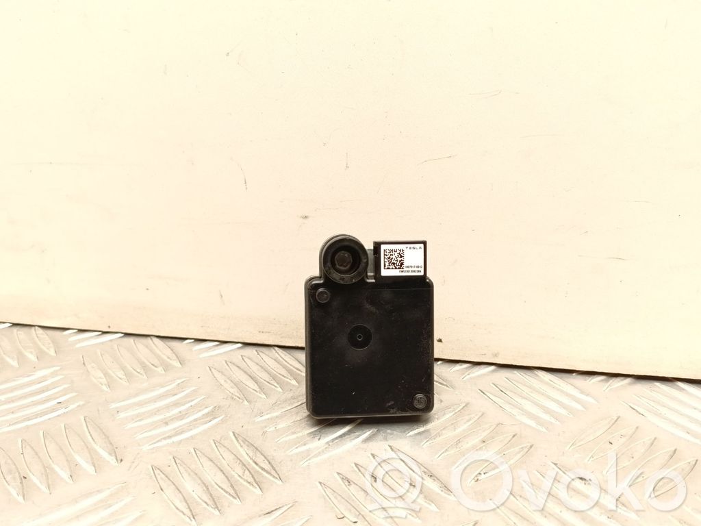 Tesla Model Y Other control units/modules 