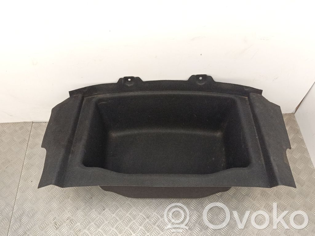Bagažinės grindys   147970300A