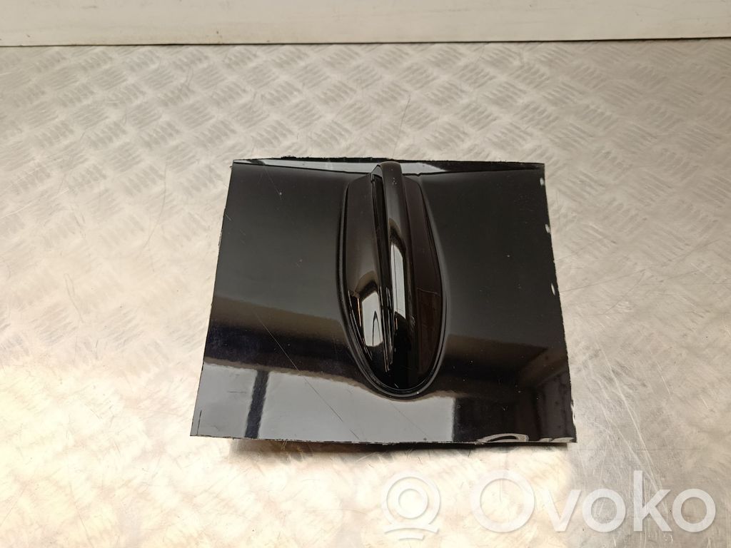 Volvo XC40 Antena (GPS antena) 