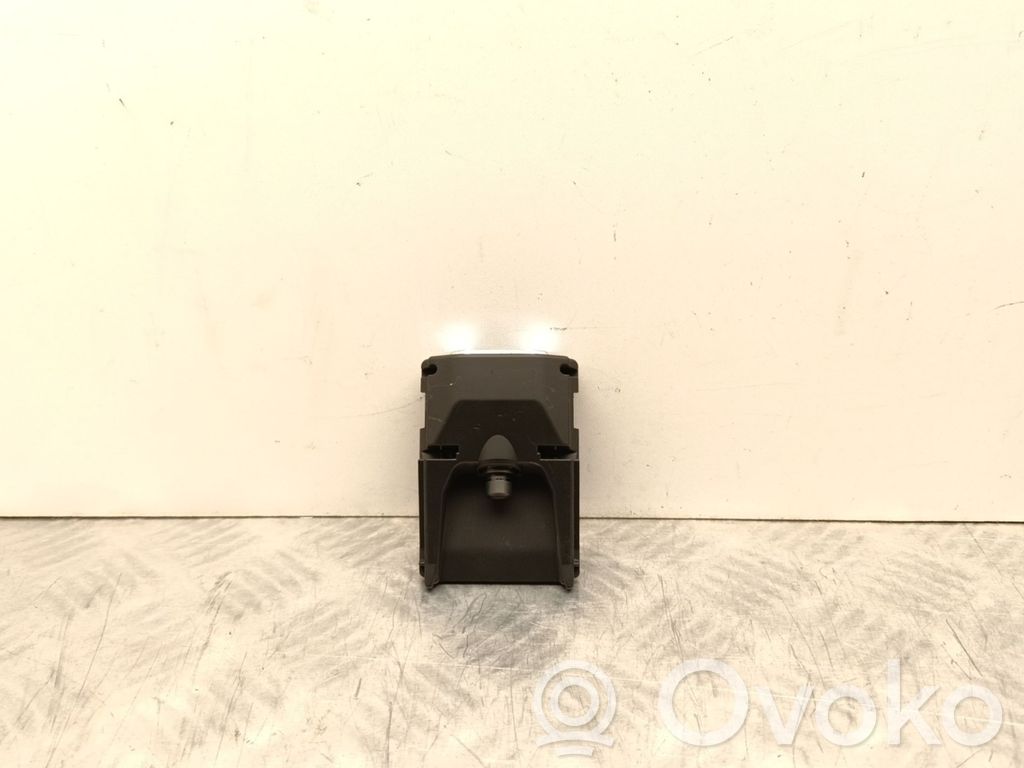 Peugeot 5008 II Windshield/windscreen camera 