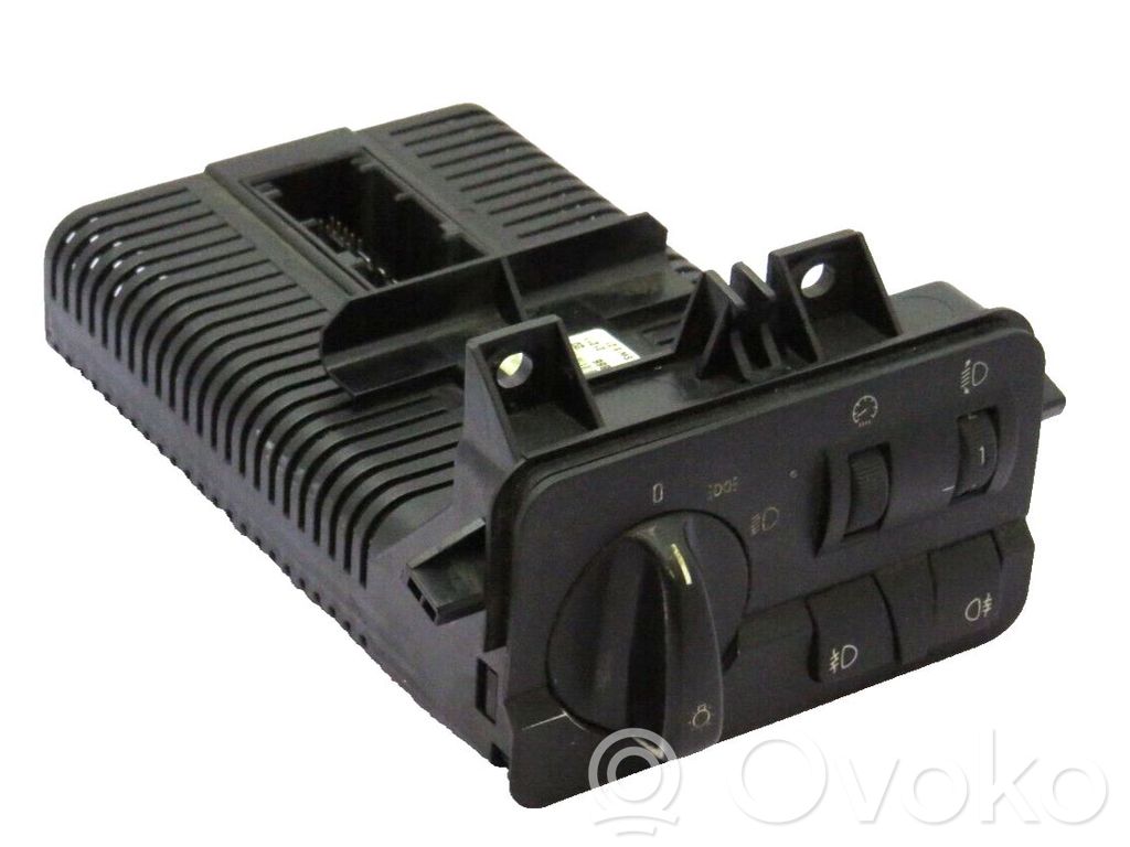 Interruptor de luz   6919829,6919829,037239051