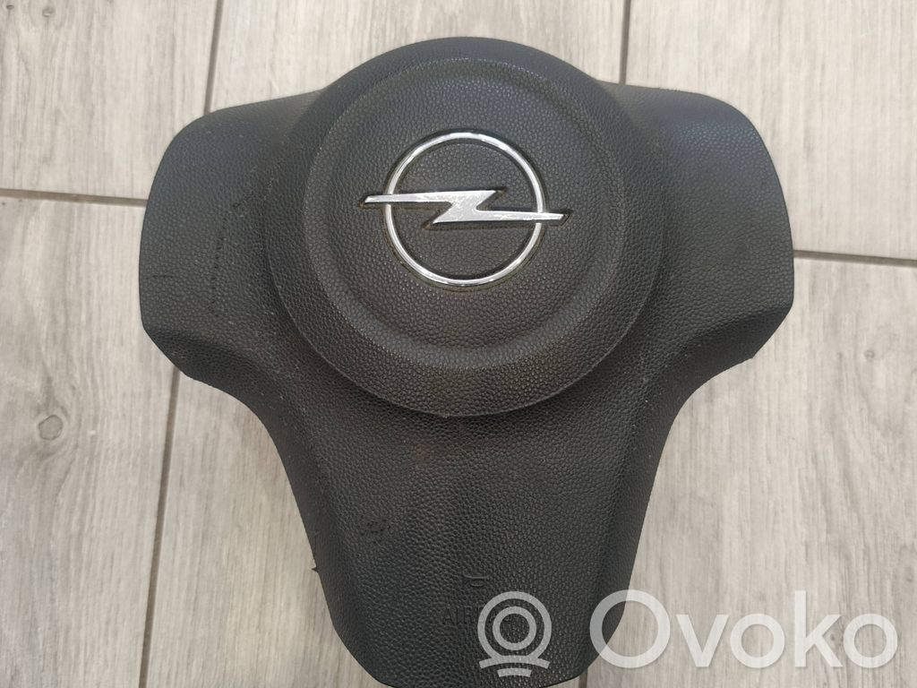 Opel Corsa D Vairo oro pagalvė 