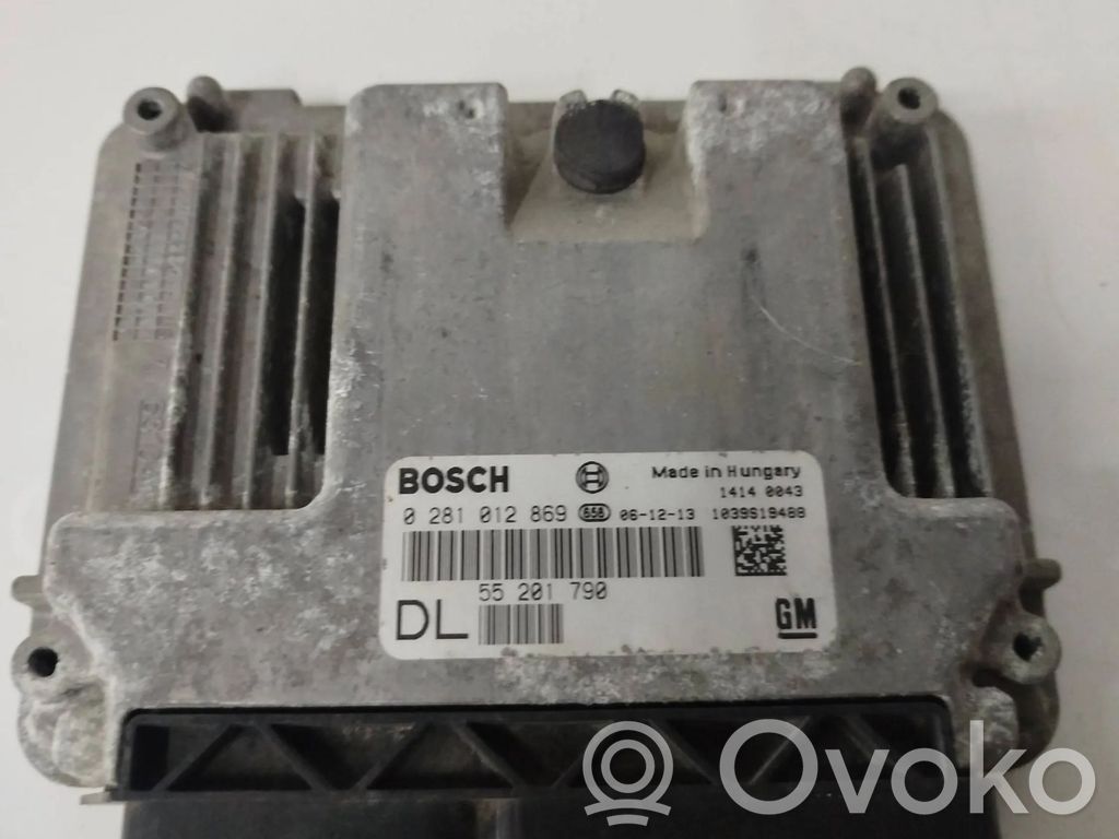 Opel Vectra C Engine control unit/module 