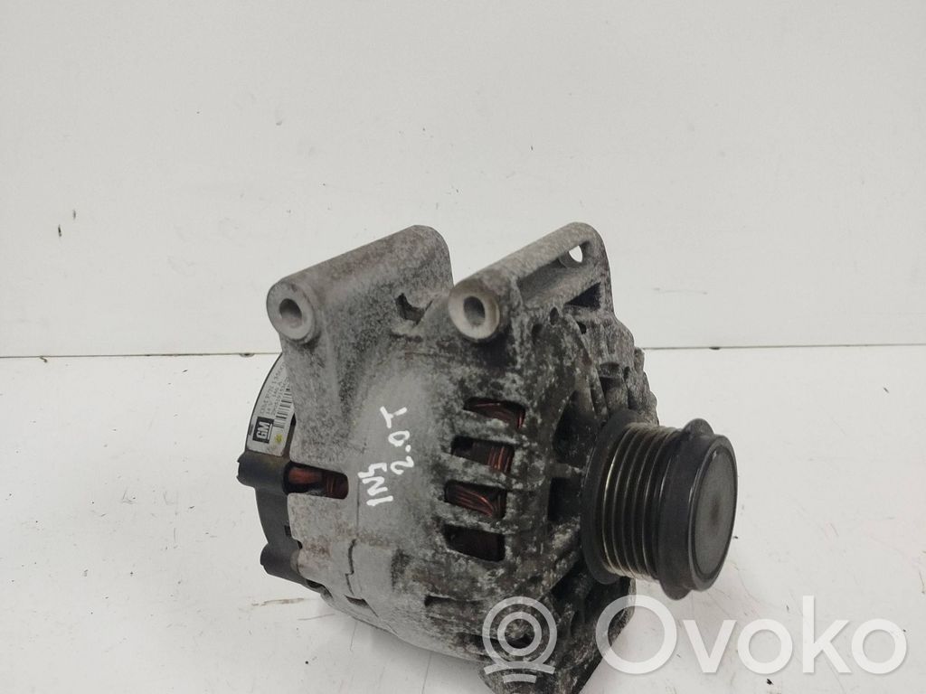 Opel Insignia A Generator/alternator 