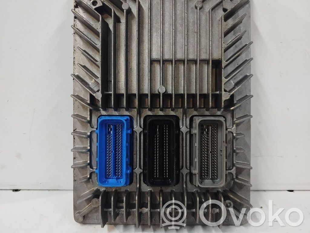 Opel Insignia A Engine control unit/module 