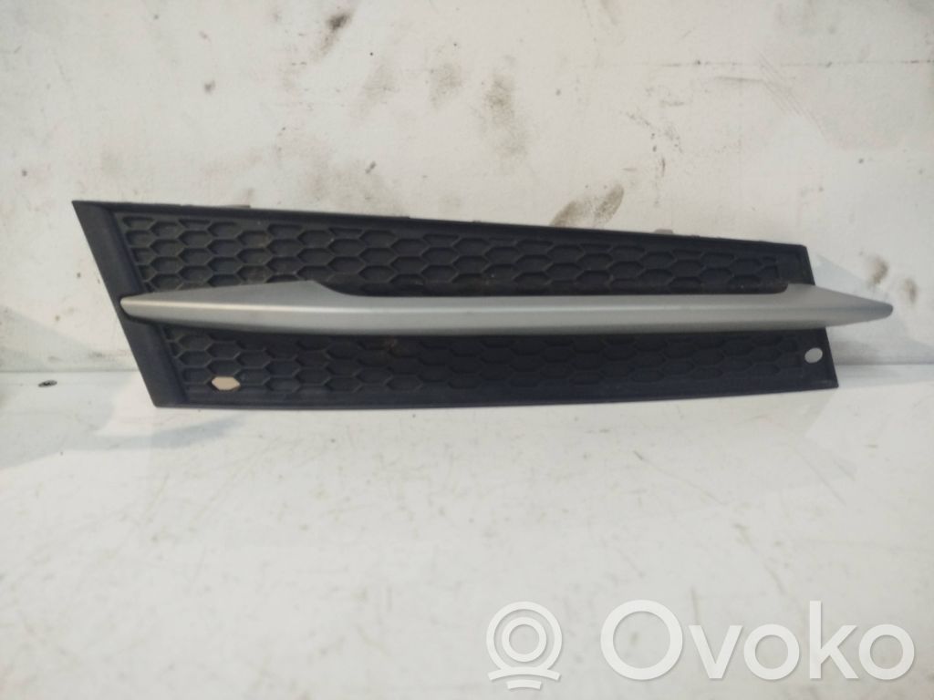 Front bumper lower grill   7227948