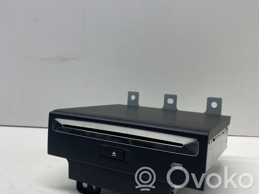 Volvo XC90 Radio/CD/DVD/GPS head unit 