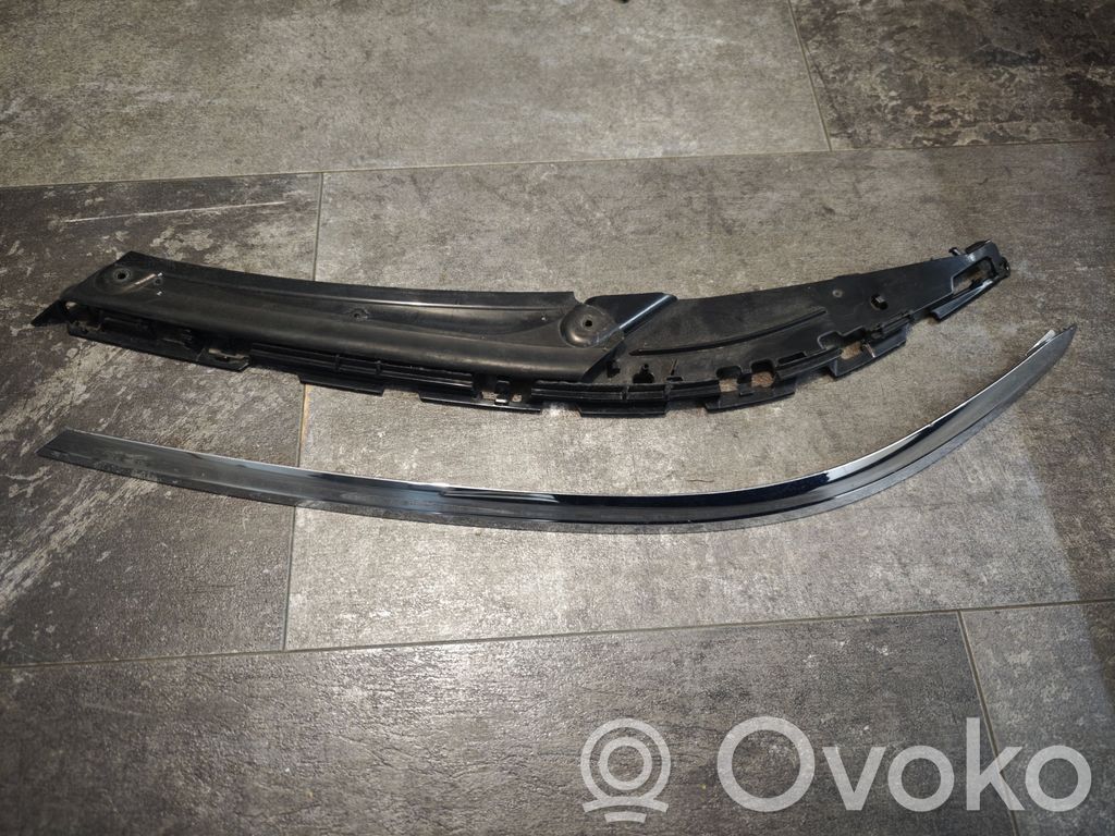Volkswagen PASSAT B8 Uchwyt / Mocowanie lampy przedniej 