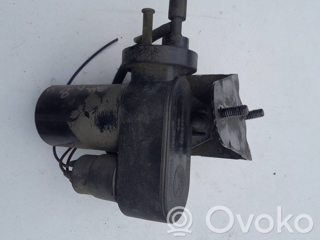 Audi A8 S8 D2 4D Pompe à vide de régulateur de vitesse 