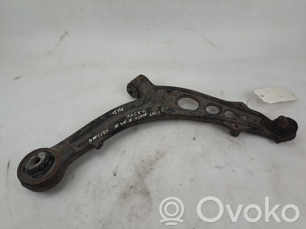 Fiat Punto (188) Dolny wahacz przedni 
