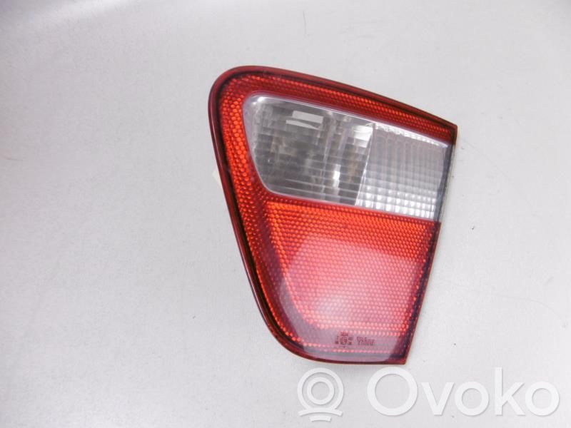 Seat Cordoba (6K) Lampy tylnej klapy bagażnika 
