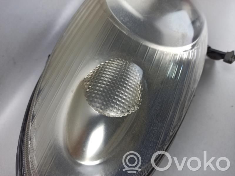 Nissan Micra Headlight/headlamp 
