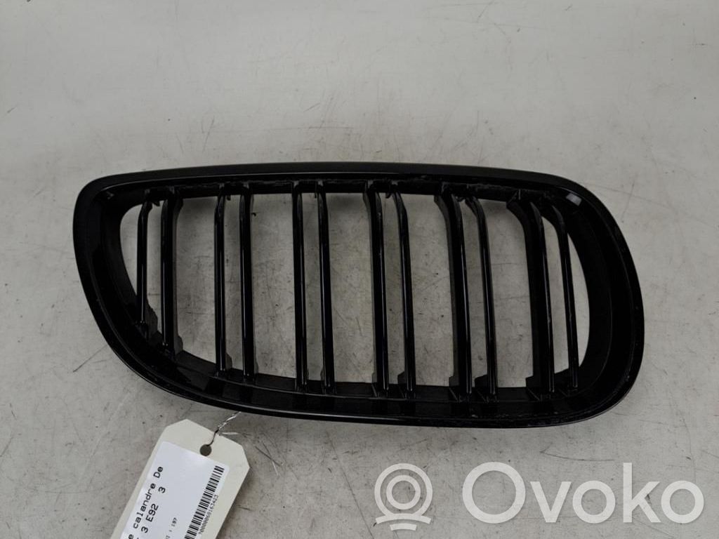 BMW 3 E92 E93 Augšējais režģis 