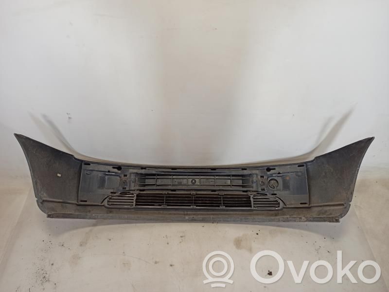Ford Fiesta Parachoques delantero 