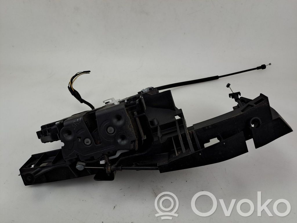 Volvo V50 Priekšpusē slēdzene 