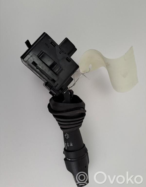 Chevrolet Captiva Wiper control stalk 