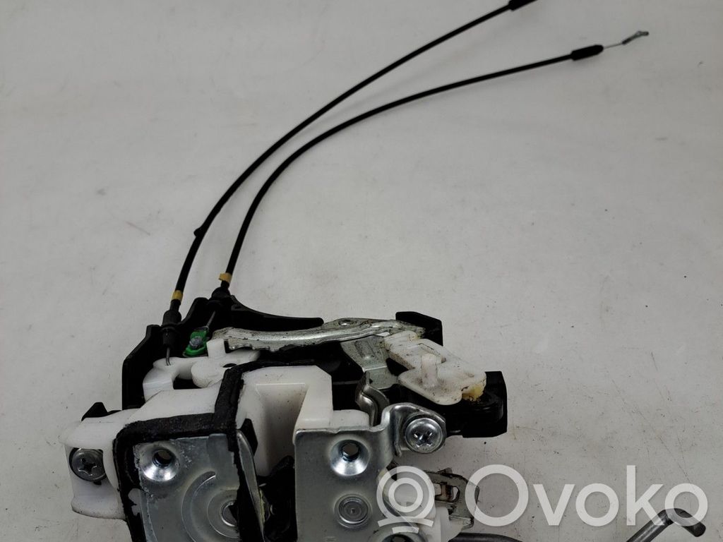 Mitsubishi Lancer X Cerradura de puerta trasera 