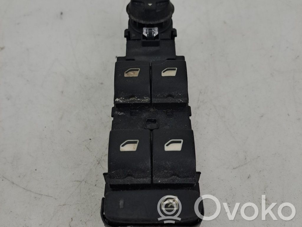 Citroen C4 II Electric window control switch 