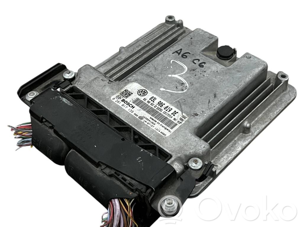 Renault Megane III Engine control unit/module 